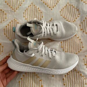 Adidas Tennis Shoe